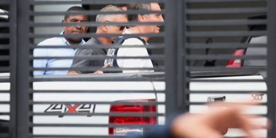 Bolsonaro chega em casa após alta médica