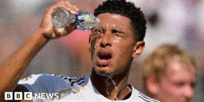 Legenda da foto, O calor intenso do Mundial de Clubes de 2025, nos Estados Unidos, foi um teste d...