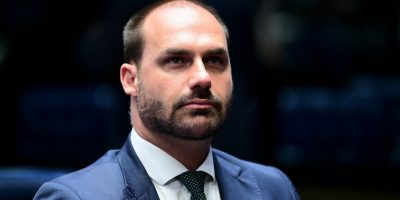 PF notifica o ex-deputado Eduardo Bolsonaro para que ele se defenda no processo disciplinar que i...