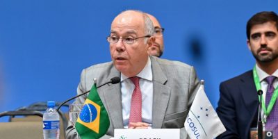 Chanceler Mauro Vieira encerrou férias antecipadamente e participará por videoconferência do e...
