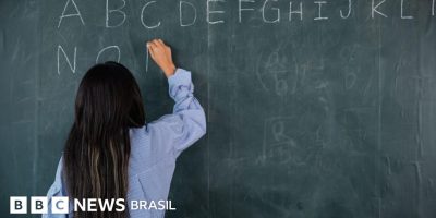 Legenda da foto, Mais de 65% dos professores brasileiros dizem já ter sofrido alguma forma de ag...
