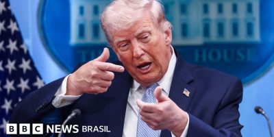Legenda da foto, Trump voltou a fazer ameaças ao Irã nesta terça-feira
