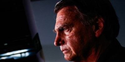 O inquérito apura origem de objetos e documentos encontrados em um cofre no Palácio do Planalto...