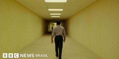 Legenda da foto, O ator britânico Chiwetel Ejiofor interpreta Clark em Backrooms