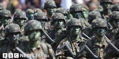 Legenda da foto, Mais de 6 mil militares da ativa e reserva ocuparam cargos no governo Bolsonaro