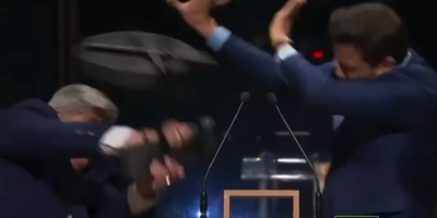 José Luiz Datena dá uma cadeirada em Pablo Marçal durante debate da TV Cultura