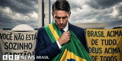 Legenda da foto, Filme Dark Horse conta a história do ex-presidente Jair Bolsonaro, interpretado...