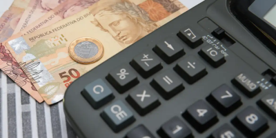 No Focus desta segunda-feira, as projeções para o IPCA de 2028 e 2029 continuaram em 3,50%, pel...