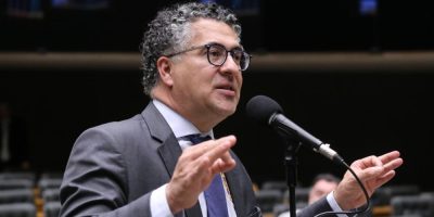Alencar Santana disse haver pontos da PEC que precisam ser 'maturados' e 'melhor construídos'