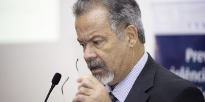 Raul Jungmann tratava câncer de pâncreas há anos; Ele deixa esposa e três filhos