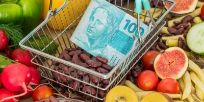 InflaÃ§Ã£o Ã© a menor para julho em 4 anos e fica abaixo do teto da meta, mas vem acima das...