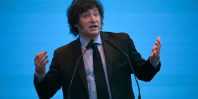 PosiÃ§Ã£o de Milei em relaÃ§Ã£o a Lula Ã© minoritÃ¡ria na Argentina, diz deputado