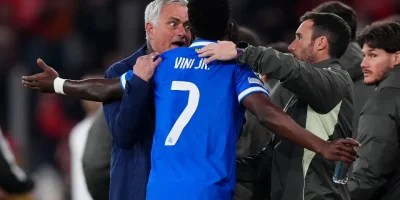 Nem MbappÃ©, nem VinÃ­cius: Mourinho jÃ¡ escolheu novo lÃ­der do Real