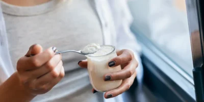 Saiba qual Ã© o melhor horÃ¡rio para comer iogurte e controlar o apetite