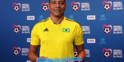 Brasil nÃ£o Ã© favorito na Copa, diz Gilberto Silva