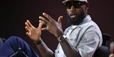 LeBron James abala NBA e Ã© arrasado por Trump: "Talvez seja racista"