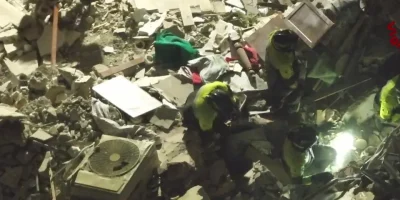 PrÃ©dio desaba na ItÃ¡lia e deixa seis pessoas sob os escombros; veja