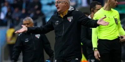 Dorival lamenta revÃ©s na Sul-Americana, mas aponta evoluÃ§Ã£o do SÃ£o Paulo: 'Estamos no...