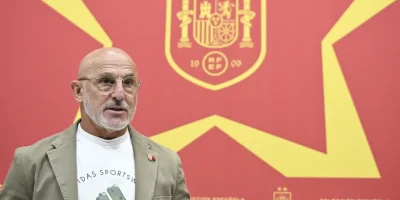Espanha renova com Luis de la Fuente atÃ© 2032 apÃ³s tÃ­tulo mundial